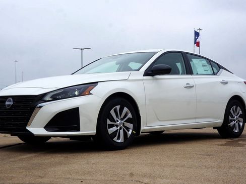 Certified 2024 Nissan Altima 2.5 S image 6