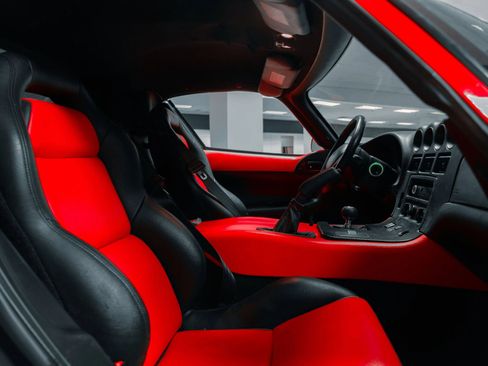 Used 1997 Dodge Viper GTS image 4
