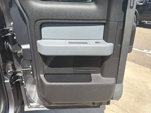 Used 2014 Ford F150 XLT w/ XLT Chrome Package AWD/4WD image 19