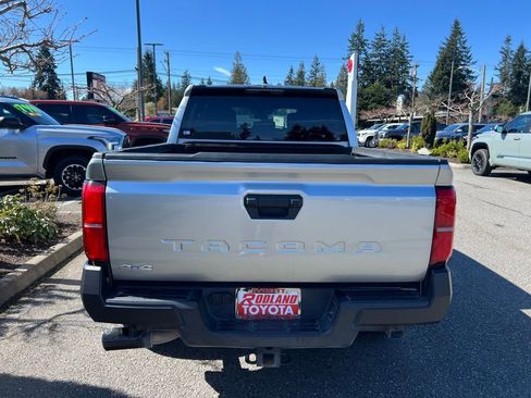 Certified 2025 Toyota Tacoma SR AWD/4WD image 7