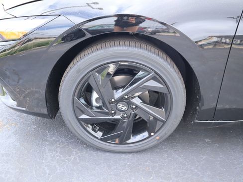 New 2026 Hyundai Elantra SEL Sport Premium FWD image 15
