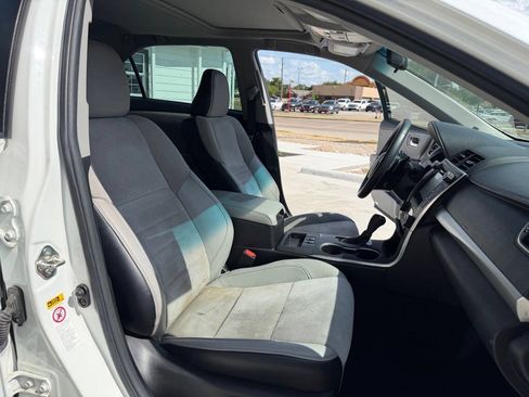 Used 2017 Toyota Camry XSE w/ Moonroof Package FWD image 14