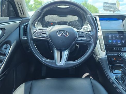 Used 2019 INFINITI Q50 Luxe w/ Essential Package (3.0T Luxe) AWD/4WD image 14
