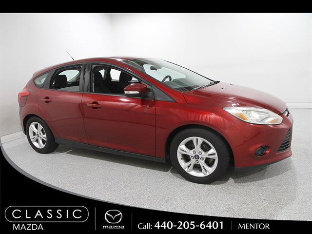Used 2014 Ford Focus SE w/ SE Winter Package FWD image 1