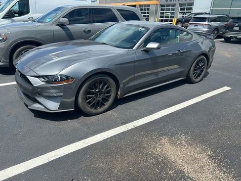 Used 2022 Ford Mustang Coupe RWD image 1