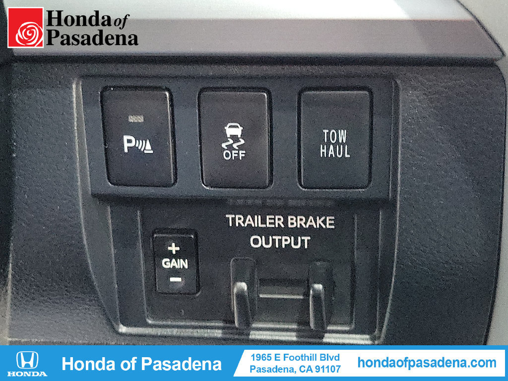 Used 2018 Toyota Tundra Platinum AWD/4WD image 18