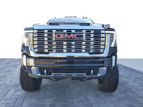 New 2026 GMC Sierra 2500 Denali w/ Denali Reserve Package image 2