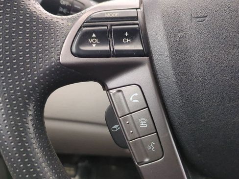 Used 2014 Honda Odyssey LX image 22