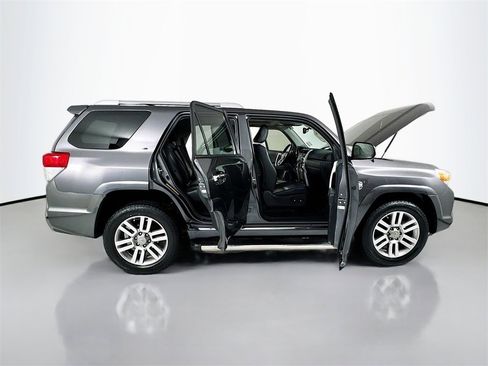 Used 2013 Toyota 4Runner Limited image 29