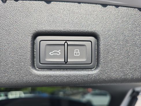 New 2026 Audi Q5 Premium image 13