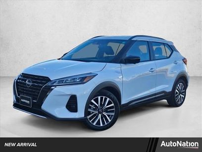 Used 2024 Nissan Kicks SR