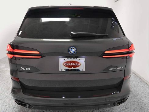 Used 2026 BMW X5 xDrive50e AWD/4WD image 4