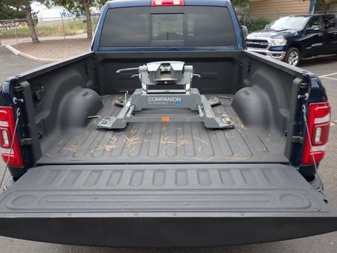 Used 2022 RAM 2500 Laramie AWD/4WD image 8