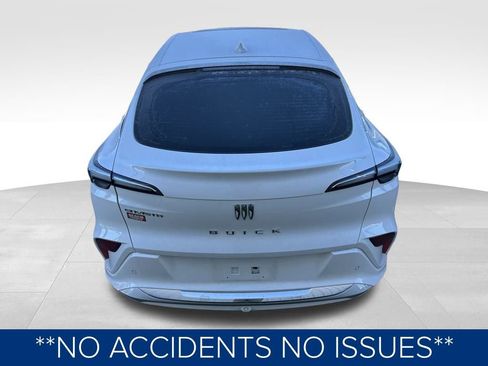 Used 2025 Buick Envista Avenir image 3