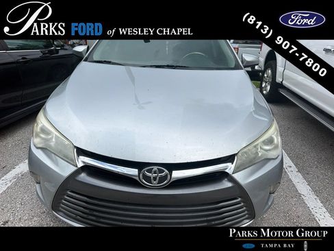 Used 2015 Toyota Camry LE FWD image 1