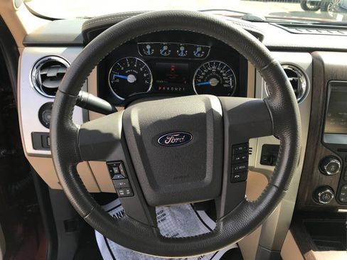 Used 2014 Ford F150 Lariat w/ Lariat Chrome Package AWD/4WD image 8