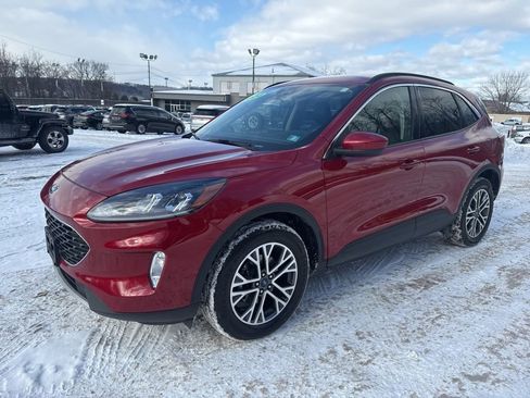 Used 2020 Ford Escape SEL image 4