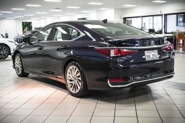 Used 2019 Lexus ES 300h FWD image 8