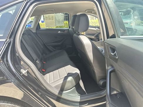 Used 2024 Volkswagen Jetta SE FWD image 27