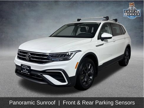 Used 2023 Volkswagen Tiguan SE w/ Panoramic Sunroof Package AWD/4WD image 3