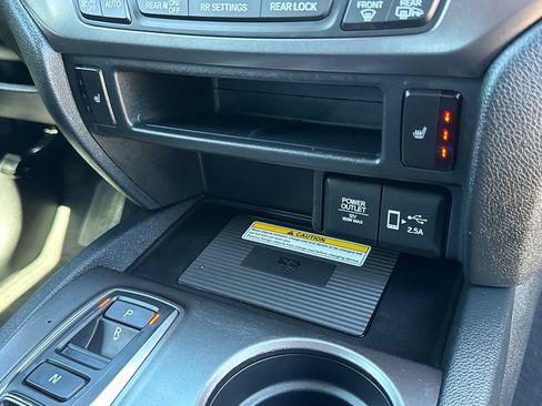 Used 2022 Honda Pilot Special Edition image 16
