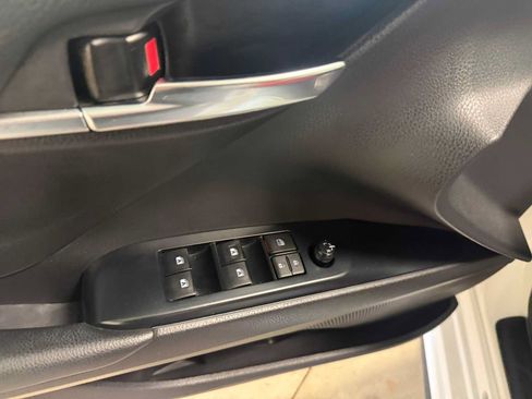 Certified 2020 Toyota Camry SE FWD image 20
