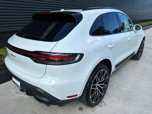 Used 2026 Porsche Macan AWD/4WD image 9