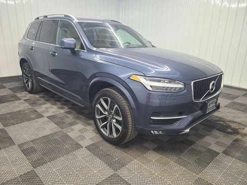 Used 2018 Volvo XC90 T5 Momentum w/ Momentum Plus Package AWD/4WD image 4