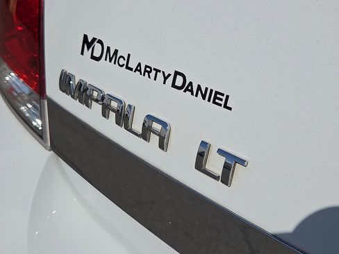 Used 2011 Chevrolet Impala LT w/ Luxury Edition Package image 8