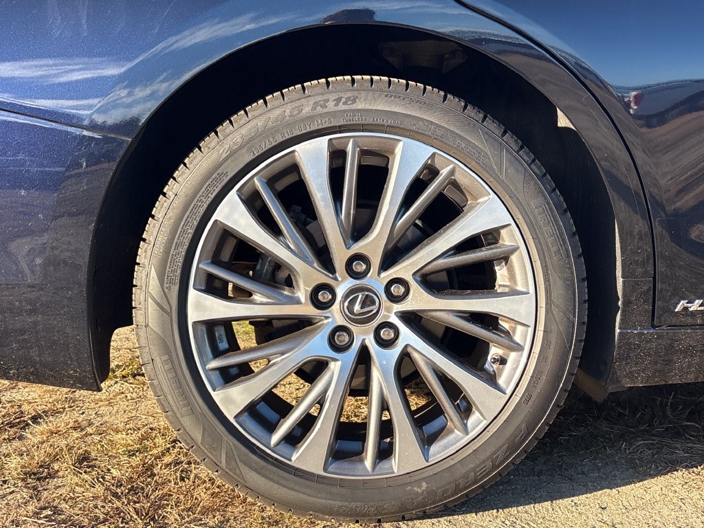 Used 2021 Lexus ES 300h w/ Premium Package FWD image 14