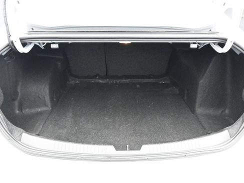 Used 2024 Chevrolet Malibu LT FWD image 34