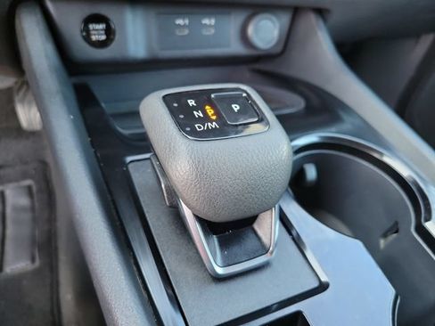 Used 2025 Nissan Rogue SV AWD/4WD image 25
