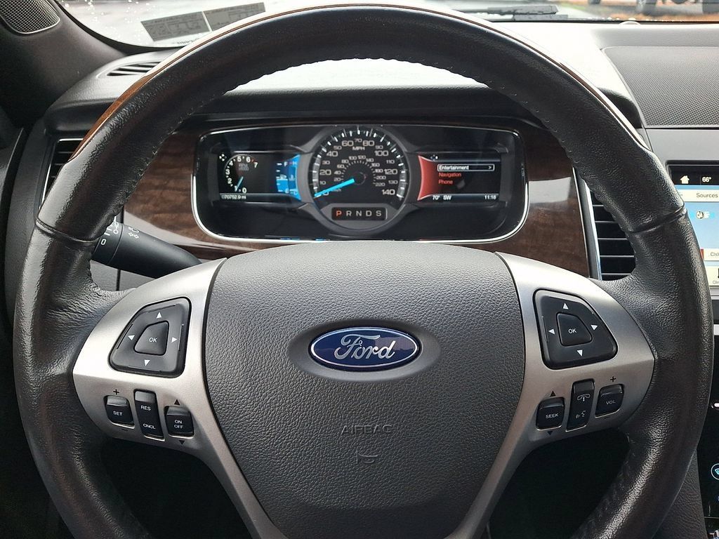 Certified 2018 Ford Taurus Limited AWD/4WD image 20