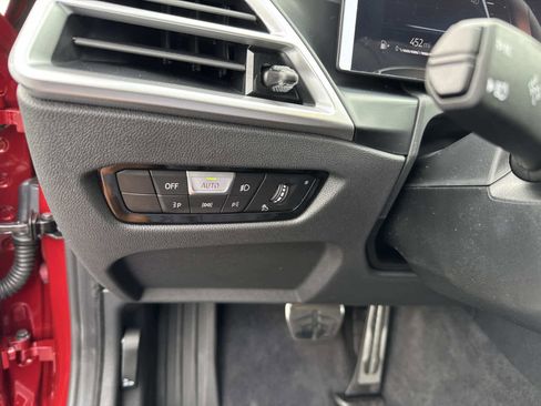 New 2026 BMW 330i xDrive 330i xDrive w/ M Sport Package image 31