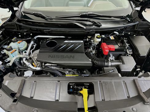 Used 2023 Nissan Rogue SV AWD/4WD image 33