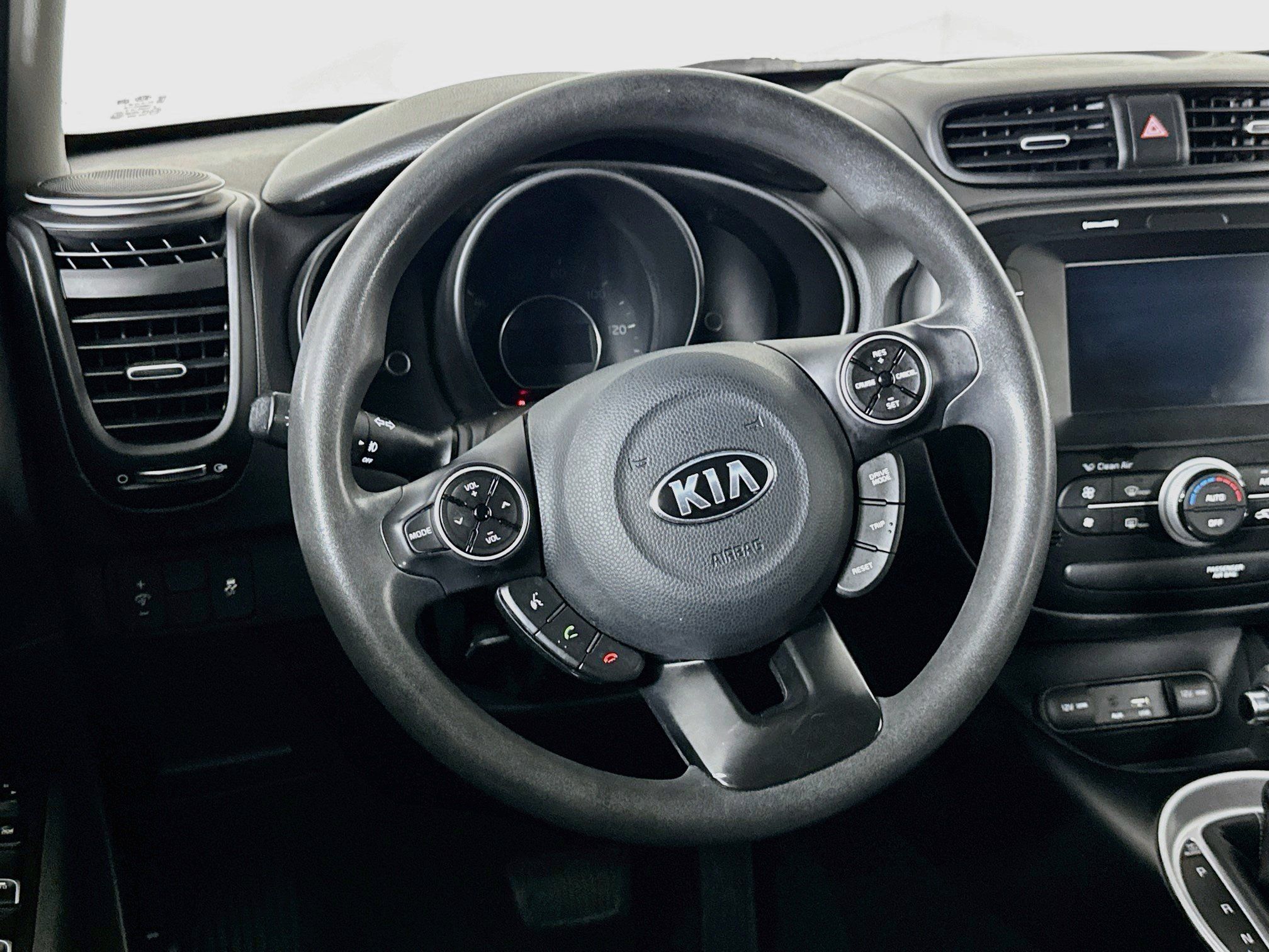 Used 2019 Kia Soul + FWD image 18