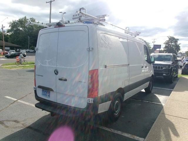 Used 2019 Mercedes-Benz Sprinter 144 w/ Premium Package image 5