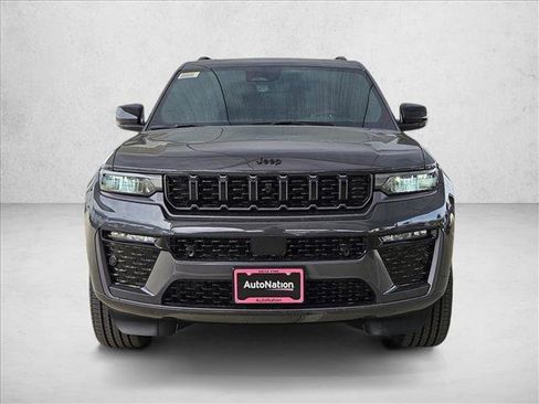 New 2026 Jeep Grand Cherokee L Limited AWD/4WD image 6