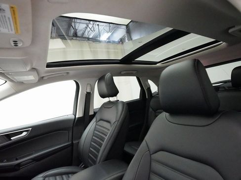 Used 2024 Ford Edge SEL w/ Convenience Package image 38