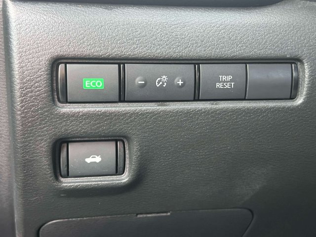 Used 2021 Nissan Sentra SV FWD image 19