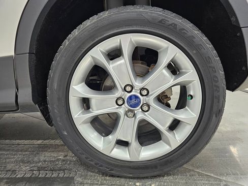 Used 2015 Ford Escape Titanium w/ Equipment Group 301A image 10