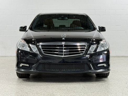 Used 2011 Mercedes-Benz E 350 4MATIC Sedan image 3