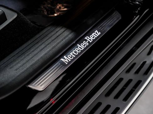 Used 2024 Mercedes-Benz GLS 450 4MATIC image 34