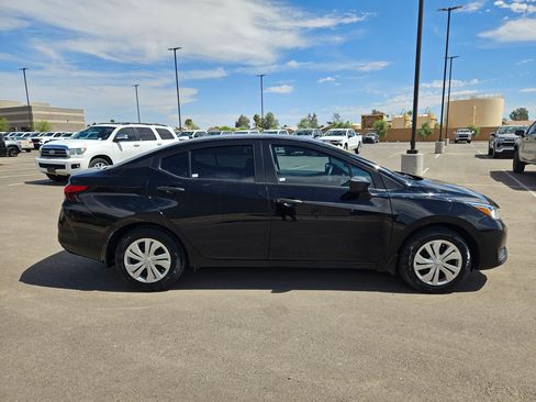Used 2024 Nissan Versa S FWD image 6