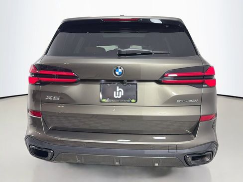Used 2025 BMW X5 sDrive40i w/ M Sport Package RWD image 6