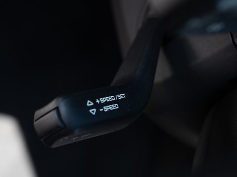 Used 2019 Porsche 911 Speedster RWD image 36