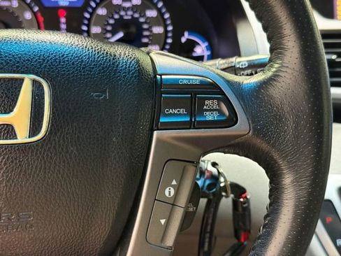 Used 2013 Honda Odyssey Touring Elite image 12