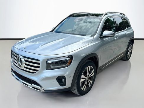 Used 2026 Mercedes-Benz GLB 250 image 1