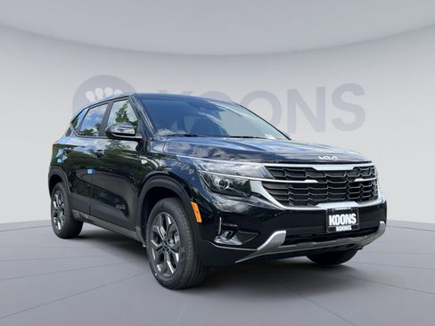 New 2026 Kia Seltos LX AWD/4WD image 2