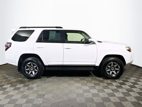Certified 2024 Toyota 4Runner TRD Off-Road Premium image 9